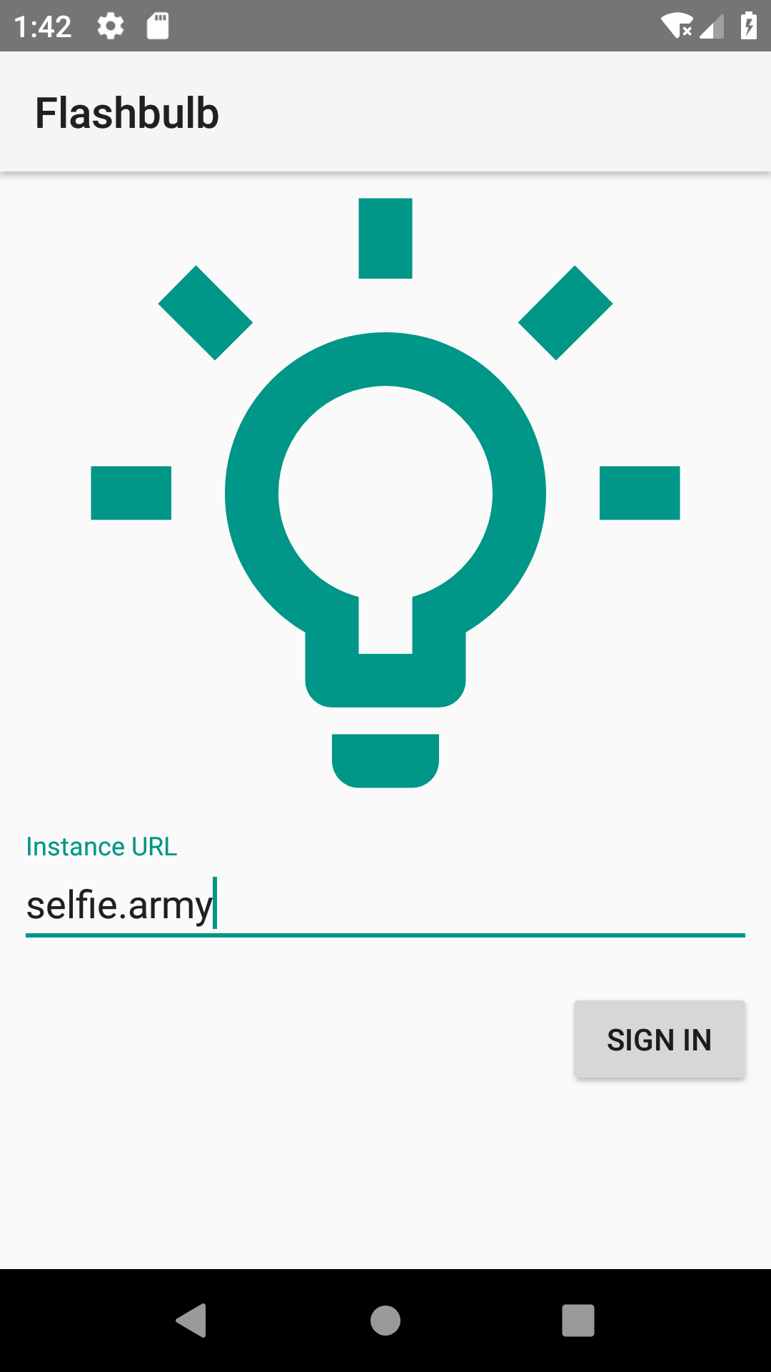 
          Screenshot of an Android app. 'Flashbulb' in the app bar name.
          A lightbulb logo before a text field named 'Instance URL'.
          The text 'selfie.army' is filled in.
          A sign in button after the text field.
          